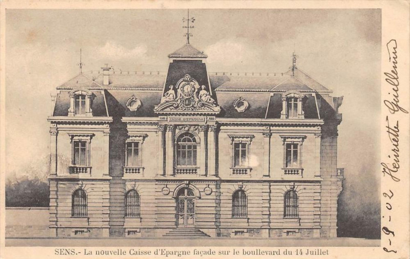Carte postale ancienne Sens La Nouvelle Caisse D'Epargne  (dos non divisé) à Sens