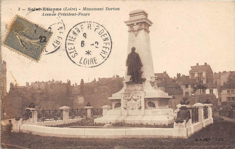 Carte postale ancienne Saint Etienne Monument Dorian Avenue Faure