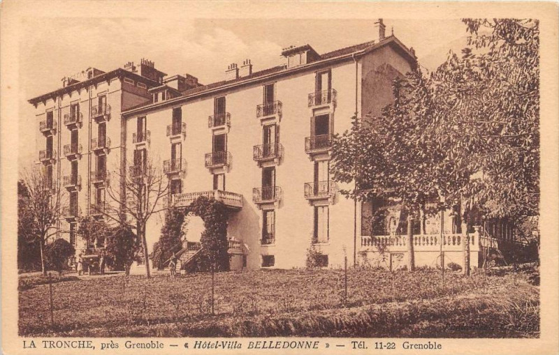 Carte postale ancienne Hôtel-Villa Belledonne à La Tronche
