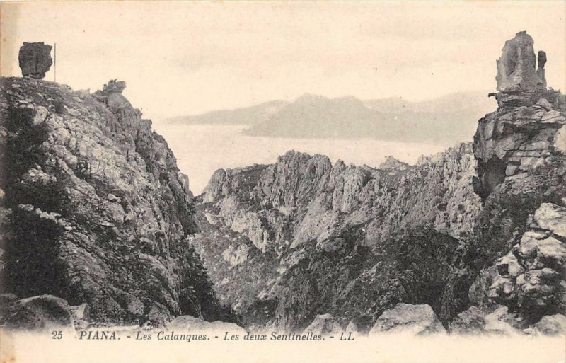 Carte postale ancienne 20 Corse Les Calanches Les Deux Sentinelles