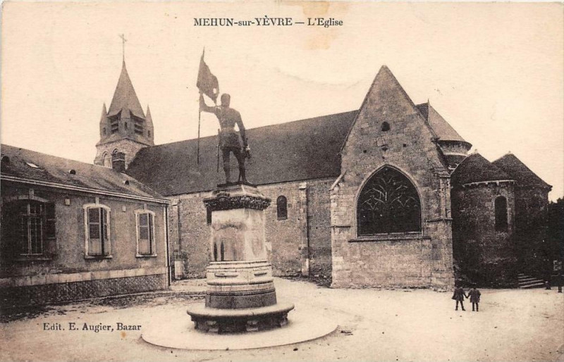 Carte postale ancienne Mehun L'Eglise