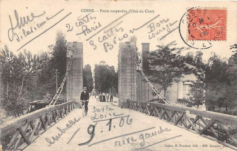 Carte postale ancienne Cosne Ponts Suspendus Cote Du Cher
