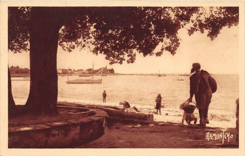 Carte postale ancienne Fouras Plage Les Deux Chenes à Fouras