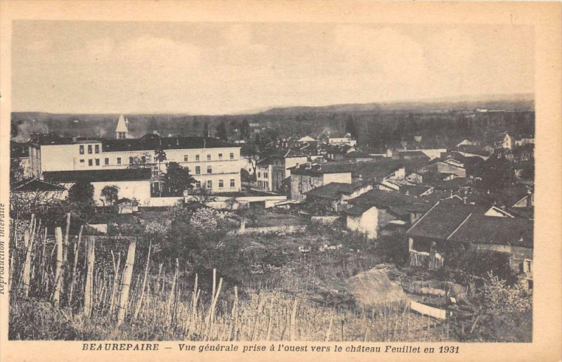 Carte postale ancienne Beaurepaire Vue Generale Prise A L'Ouest à Beaurepaire