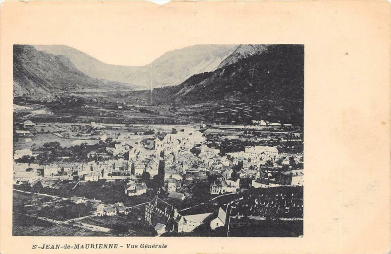 Carte postale ancienne Saint Jean De Maurienne  Vue Generale (dos non divisé) à Saint-Jean-de-Maurienne