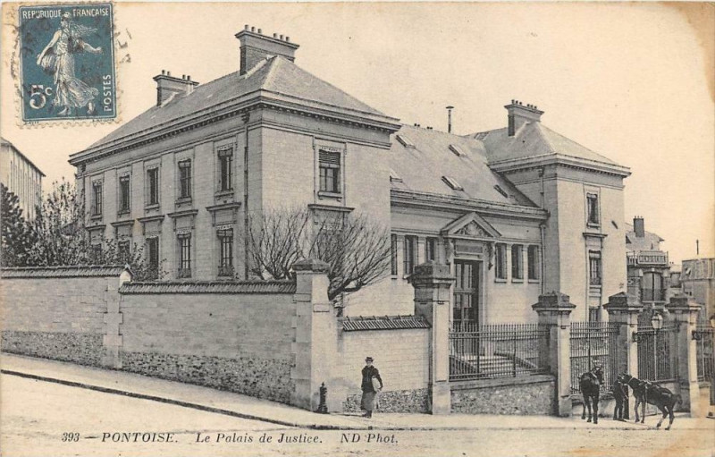Carte postale ancienne Pontoise Le Palais De Justice à Pontoise