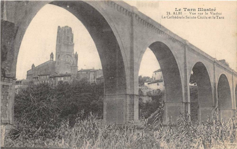 Carte postale ancienne Albi Vue Sur Le Viaduc à Albi