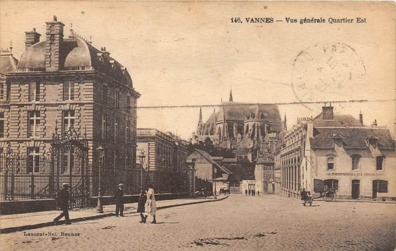 Carte postale ancienne Vannes Vue Generale Quartier Est à Vannes