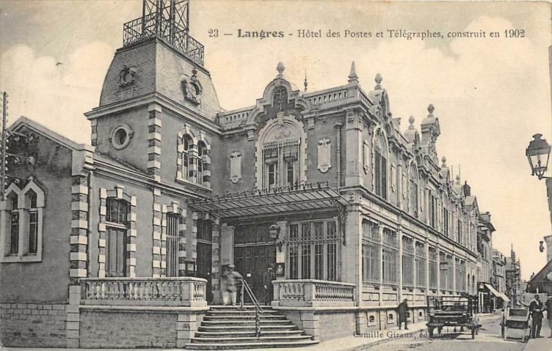 Carte postale ancienne Langres Hotel Des Postes Telegraphes à Langres