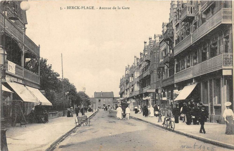 Carte postale ancienne Berck Plage Avenue De La Gare à Berck