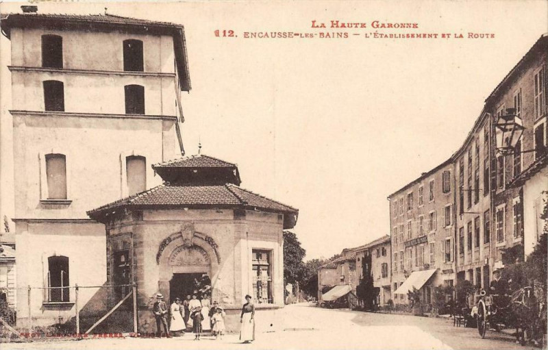 Carte postale ancienne Encausse L'Etablissement Et La Route