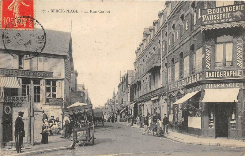 Carte postale ancienne Berck Plage La Rue Carnot (autre cliché à Berck