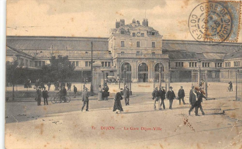 Carte postale ancienne Dijon La Gare De Dijon Ville à Dijon