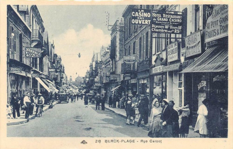Carte postale ancienne Berck Plage Rue Carnot à Berck