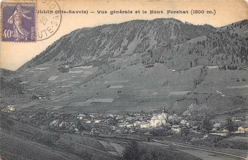Carte postale ancienne Lullin Vue Generale Et Le Mont Forchat à Lullin