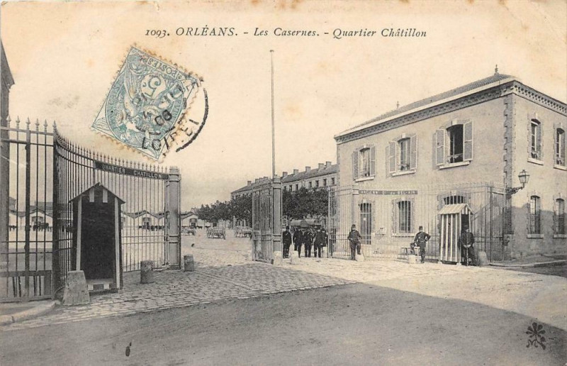 Carte postale ancienne Orleans Les Casernes Quartier Chatillon à Orléans