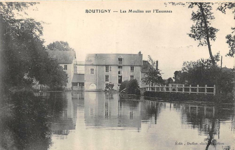 Carte postale ancienne Boutigny Les Moulins Sur L'Essonnes à Igny