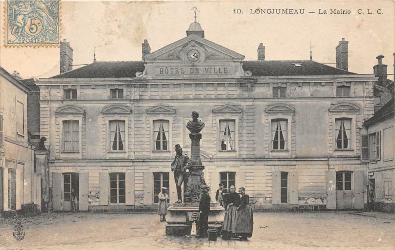 Carte postale ancienne Longjumeau La Mairie à Longjumeau