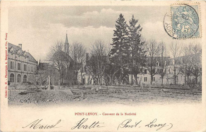 Carte postale ancienne Pont Levoy Couvent De La Nativite
