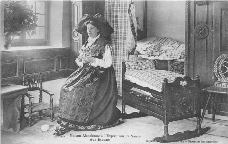 Carte postale ancienne Maison Alsacienne A L´EXPOSITION De Nancy Aux Ecoutes N°2 à Nancy