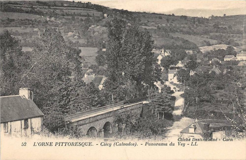 Carte postale ancienne Clecy Panorama Du Vey à Clécy