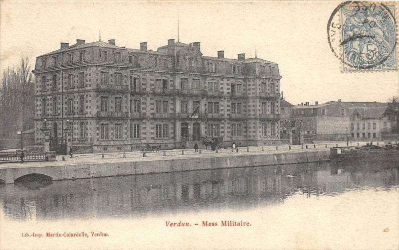 Carte postale ancienne Verdun Mess Militaire (autre cliché à Verdun
