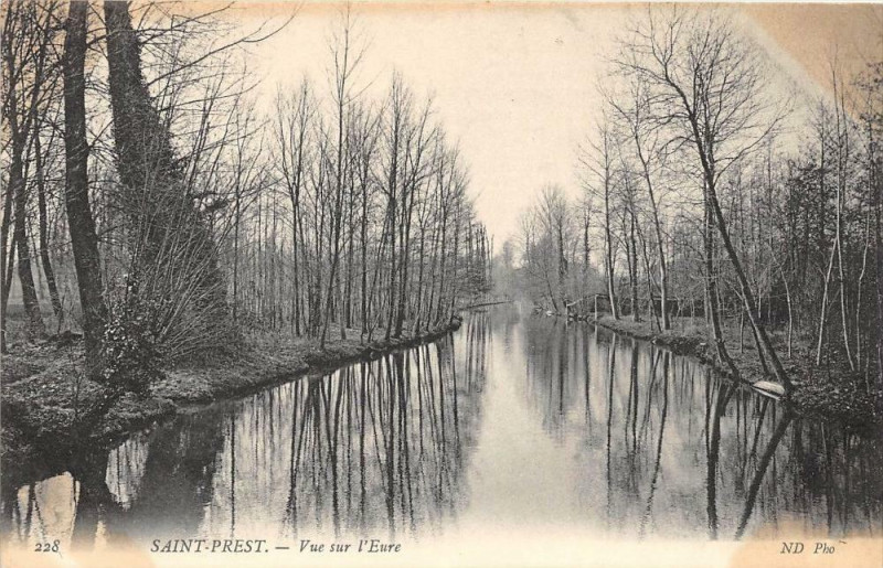 Carte postale ancienne Saint Prest Vue Sur L'Eure à Saint-Prest