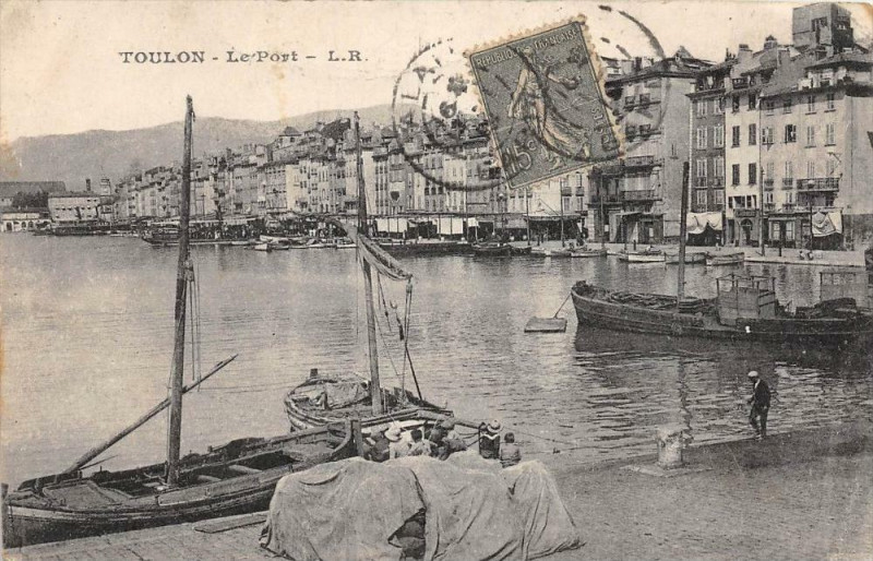 Carte postale ancienne Toulon Le Port à Toulon