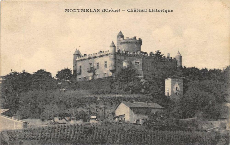 Carte postale ancienne Montmelas Chateau Historique
