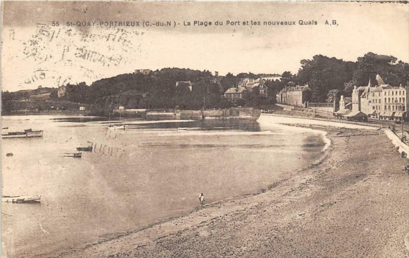 Carte postale ancienne Saint Quay Portrieux La Plage Du Port Et Les Nouveaux Quais à Saint-Quay-Portrieux