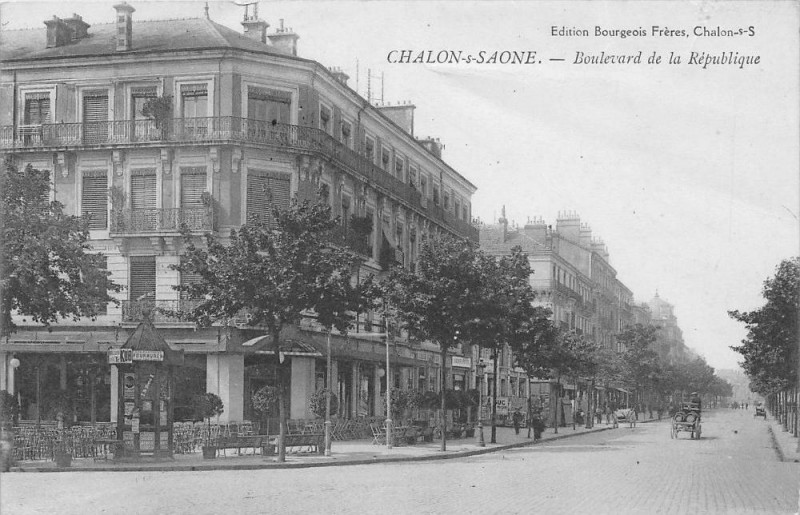 Carte postale ancienne Chalon Sur Saone Boulevard De La Republique