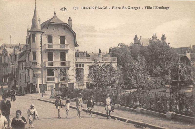 Carte postale ancienne Berck Plage- PlaceSaint-Georges, Villa l'Ermitage France à Berck