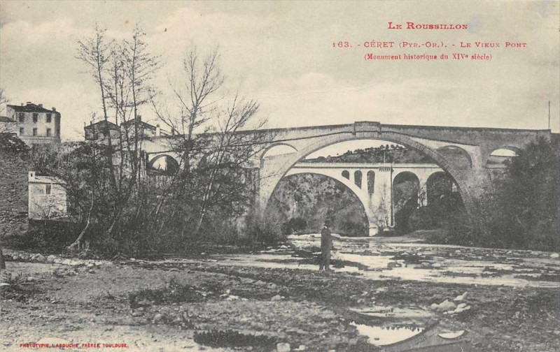 Carte postale ancienne Ceret Le Vieux Pont à Céret