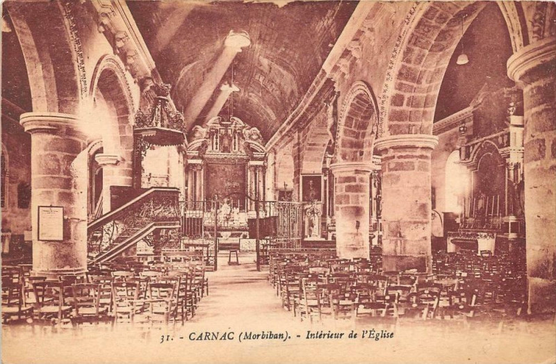 Carte postale ancienne Carnac Interieur De L'Eglise à Carnac