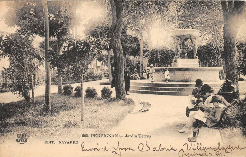 Carte postale ancienne Perpignan Jardin Terrus à Perpignan