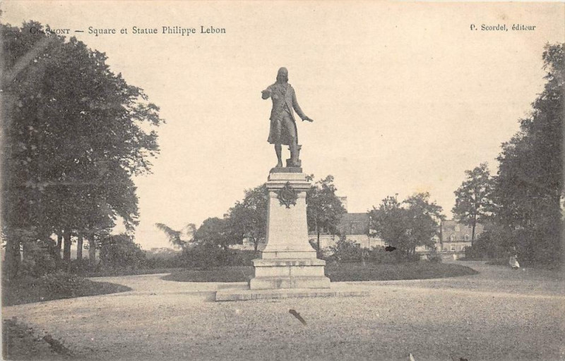 Carte postale ancienne Chaumont Square Philippe Lebon à Chaumont