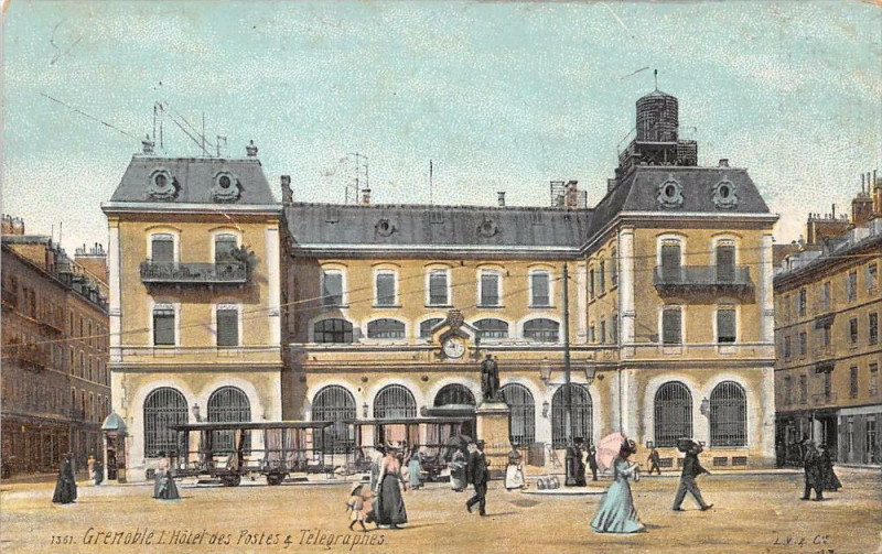 Carte postale ancienne Grenoble Hotel Des Postes Et Des Telegraphes à Grenoble