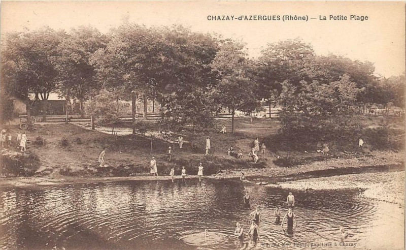 Carte postale ancienne Chazay D'Azergues La Petite Plage à Chazay-d'Azergues