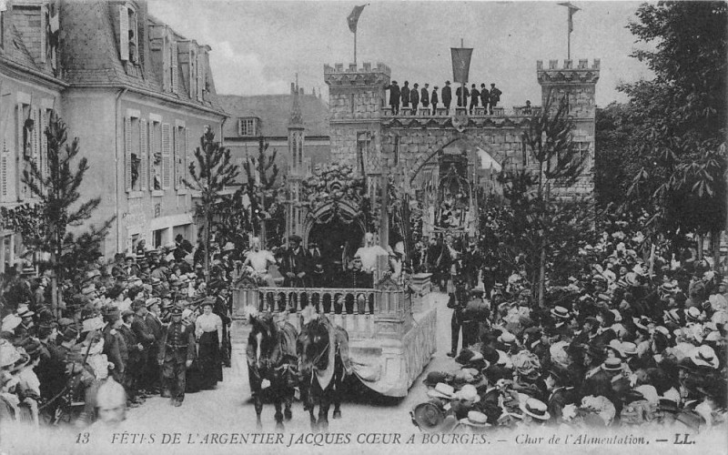 Carte postale ancienne Bourges Fete Jacques Coeur Char De L'Alimentation à Bourges