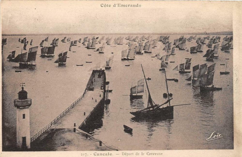 Carte postale ancienne Cancale Depart De La Caravane à Cancale