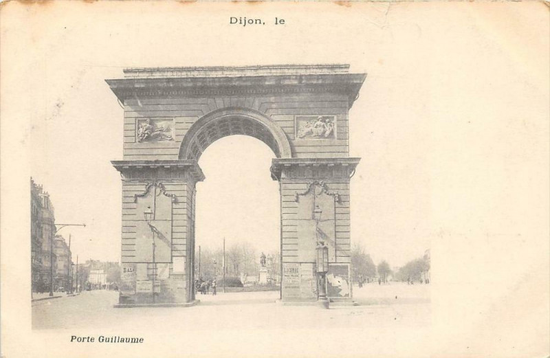 Carte postale ancienne Dijon Porte Guillaume (dos non divisé) à Dijon