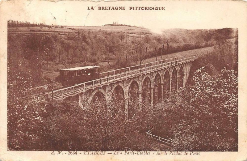Carte postale ancienne 22 Etables Le Paris Etables Viaduc De Ponto Train