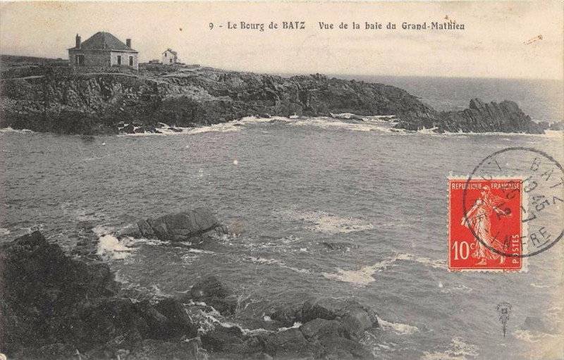 Carte postale ancienne Le Bourg De Batz Vue De La Baie Du Grand Mathieu à Vue
