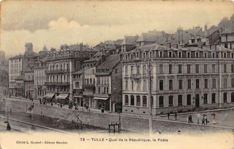 Carte postale ancienne Tulle Quai De La Republique La Poste (cpa émaillée à Tulle