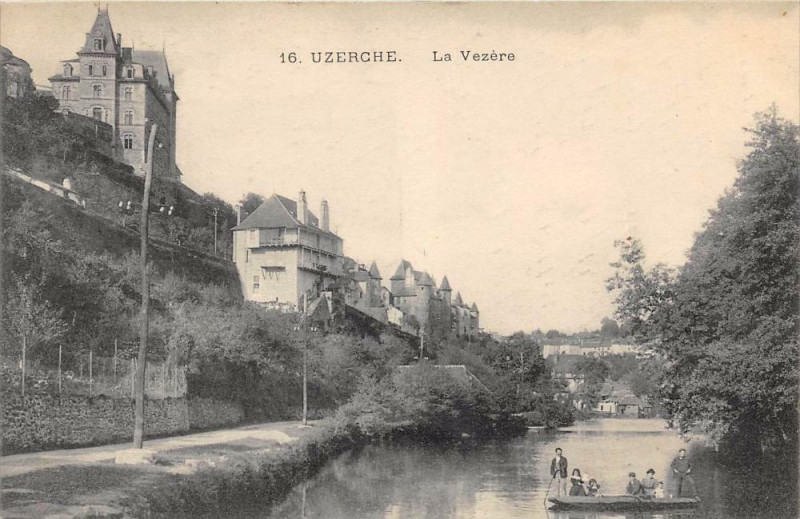 Carte postale ancienne Uzerche La Vezere à Uzerche