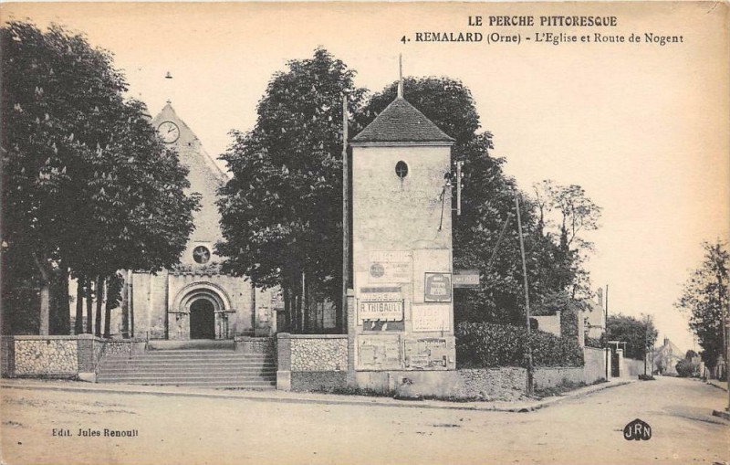 Carte postale ancienne Remalard L'Eglise Route De Nogent