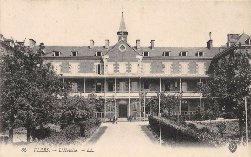 Carte postale ancienne Flers L'Hospice à Flers