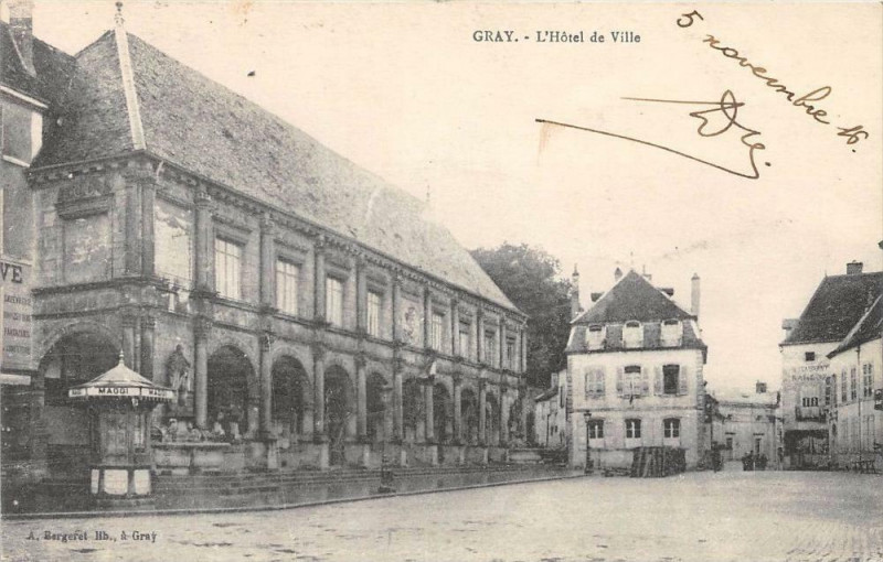 Carte postale ancienne Gray L'Hotel De Ville à Gray
