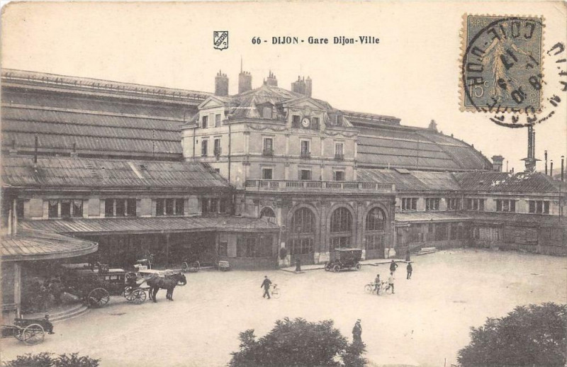 Carte postale ancienne Dijon Gare Dijon Ville à Dijon