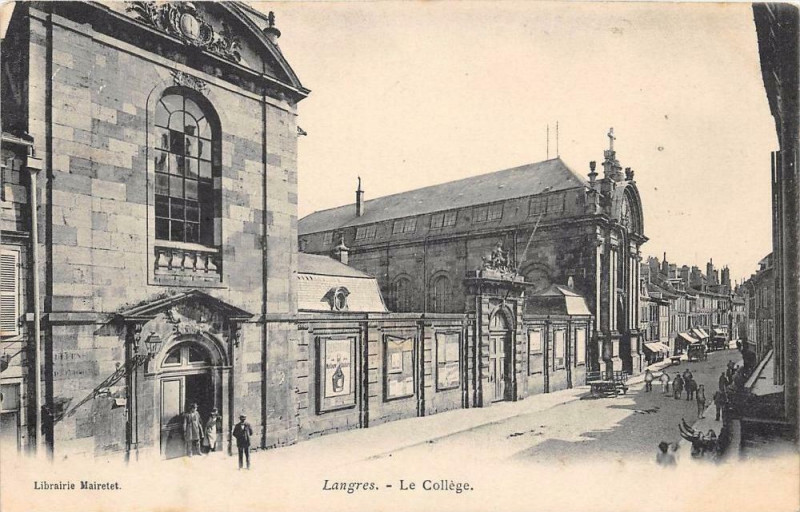 Carte postale ancienne Langres Le College (dos non divisé) à Langres